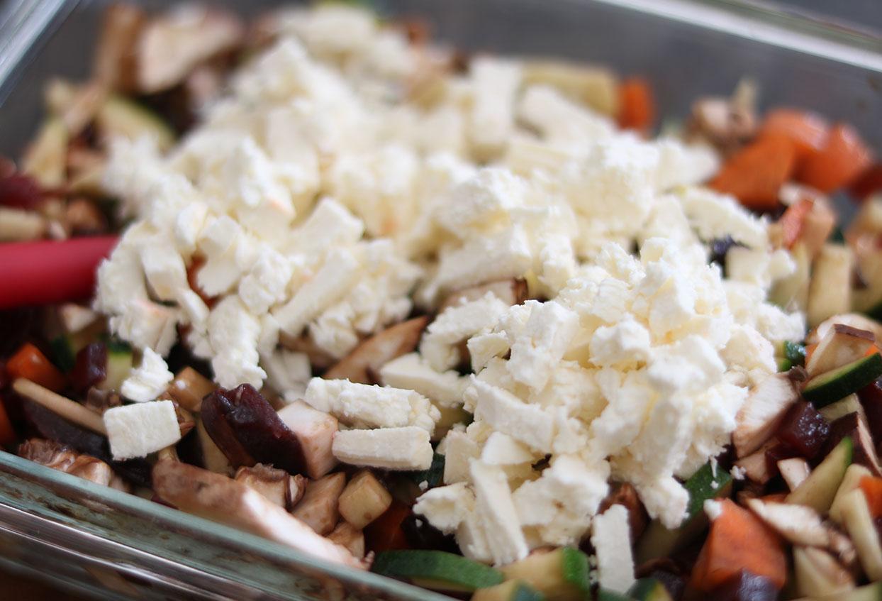 Rohkostsalat mit Feta-Käse und gekochtem Ei - Schritt 5