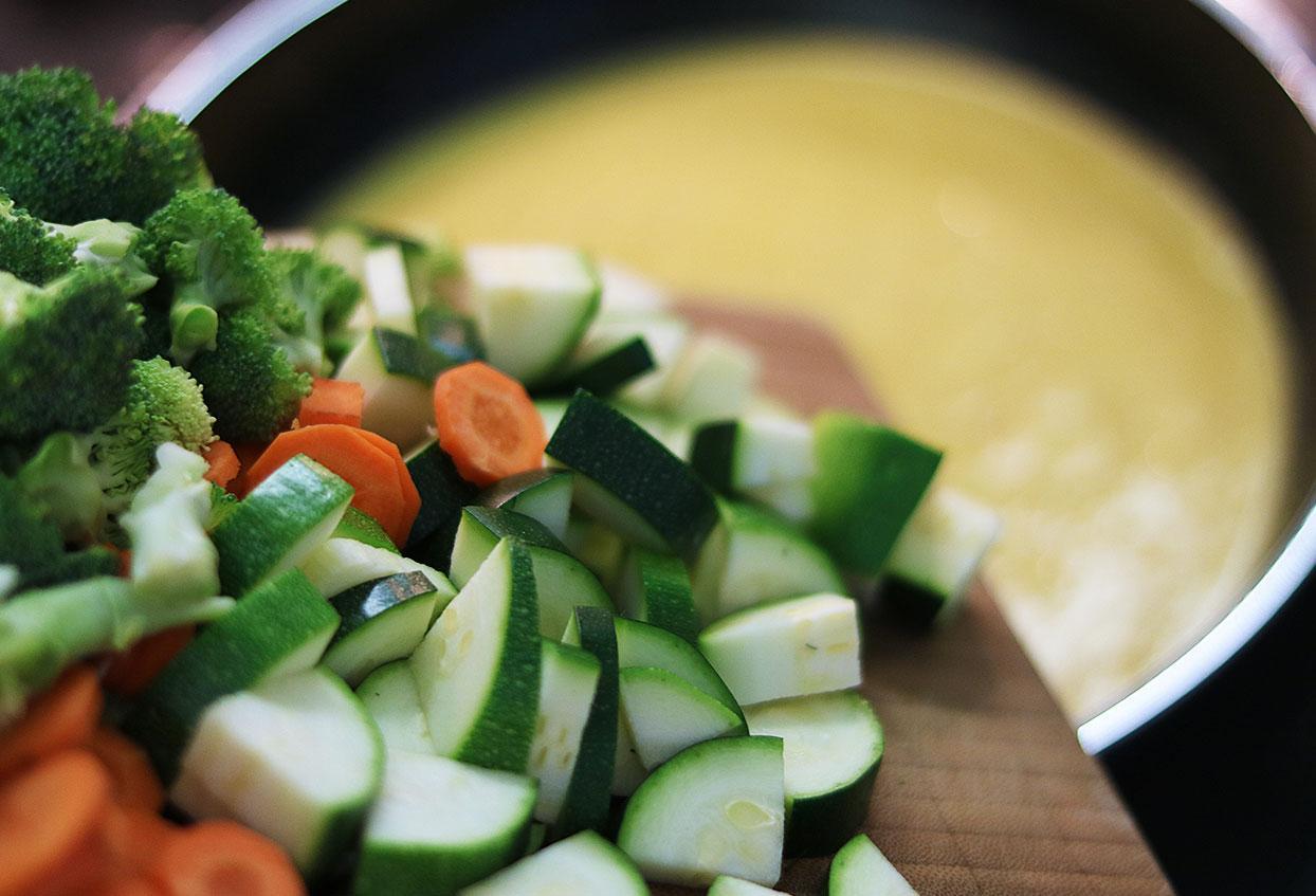 Grünes Thai-Curry mit Vollkornreis und Erdnüssen - Schritt 4