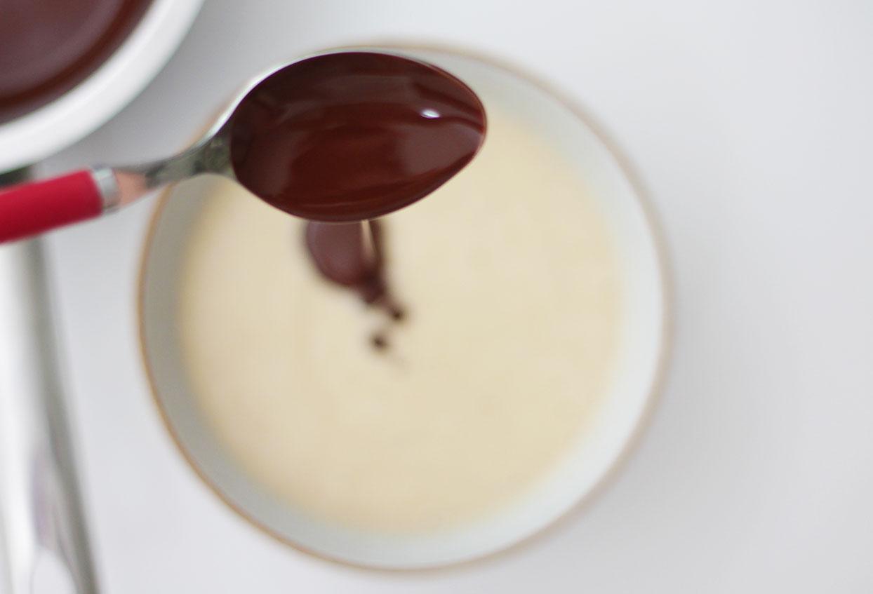 Schnelles Bananeneis mit dunkler Schokolade und regionalen Blaubeeren - Schritt 4