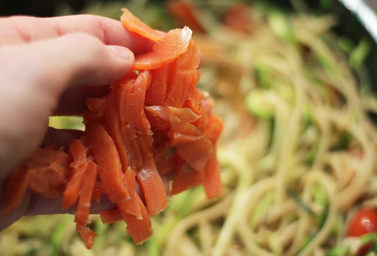 Zughetti mit Feta-Käse und Wildlachsstreifen - Schritt 6
