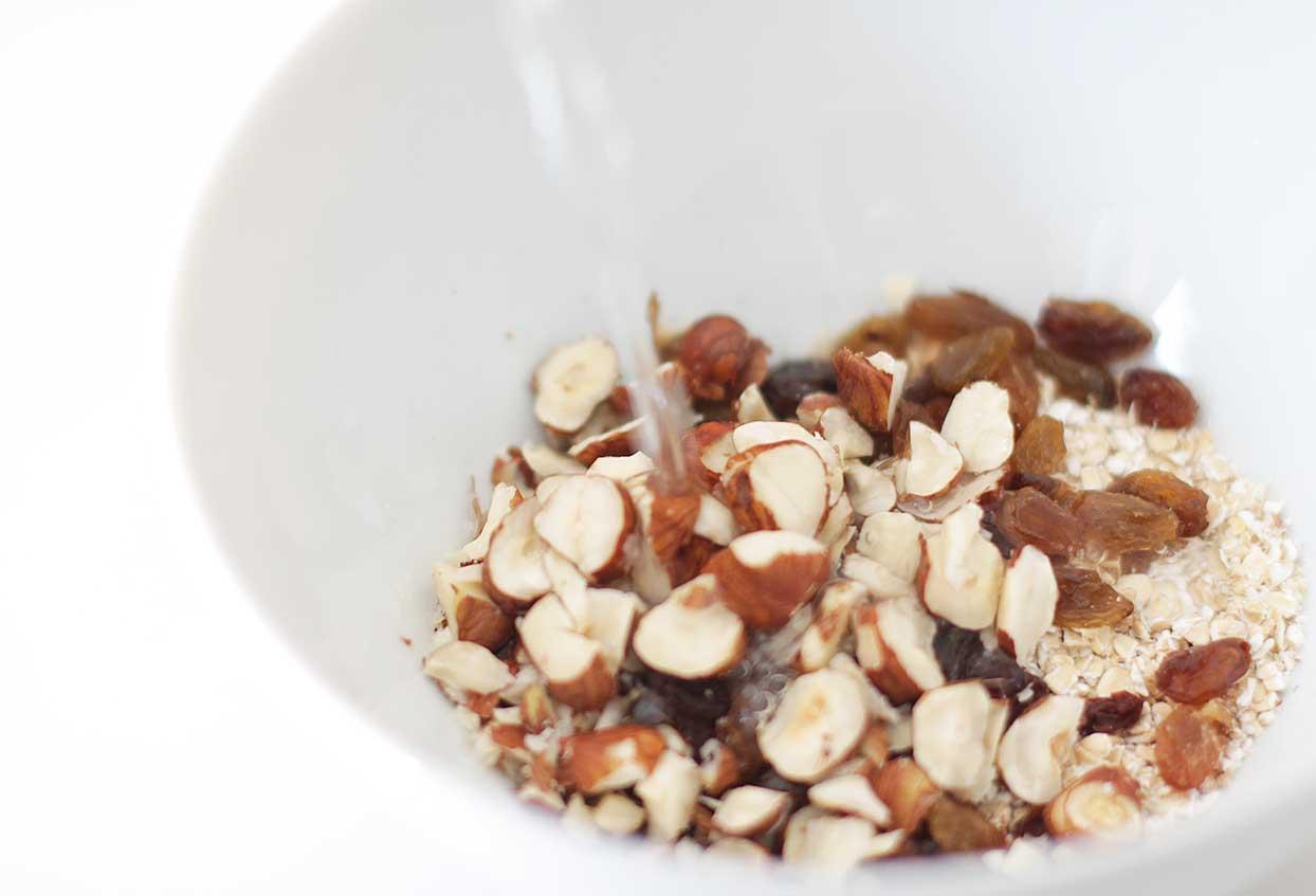 Saftiges Haferflocken-Joghurt-Karotten-Frühstück á la Foodoholic - Schritt 2