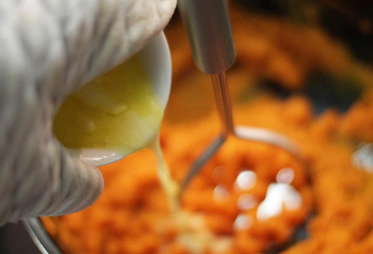 Süßkartoffelpüree mit Blattspinat und Spiegelei - Schritt 5