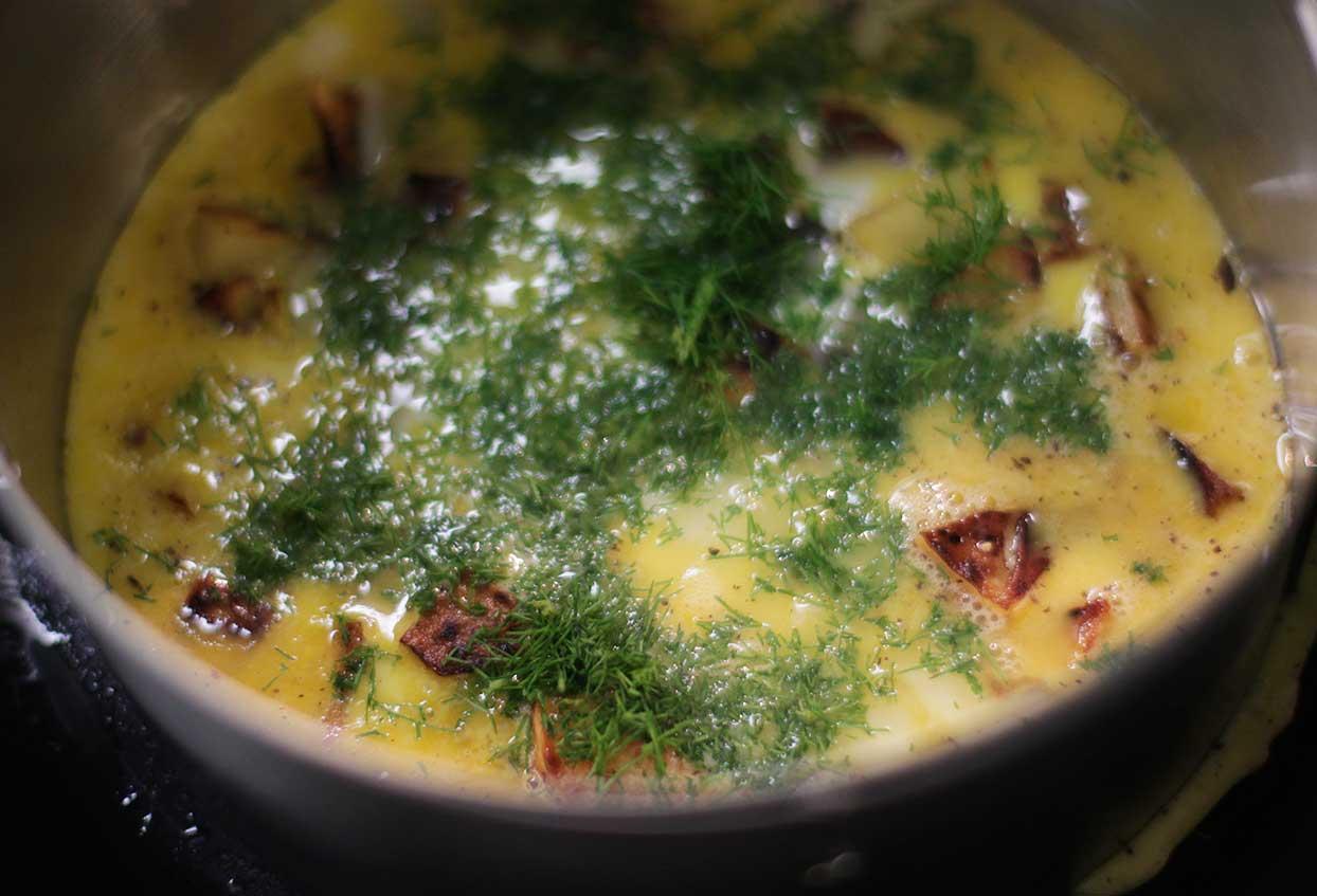Bratkartoffelomlette mit Ziegenfrischkäse und Dill - Schritt 3