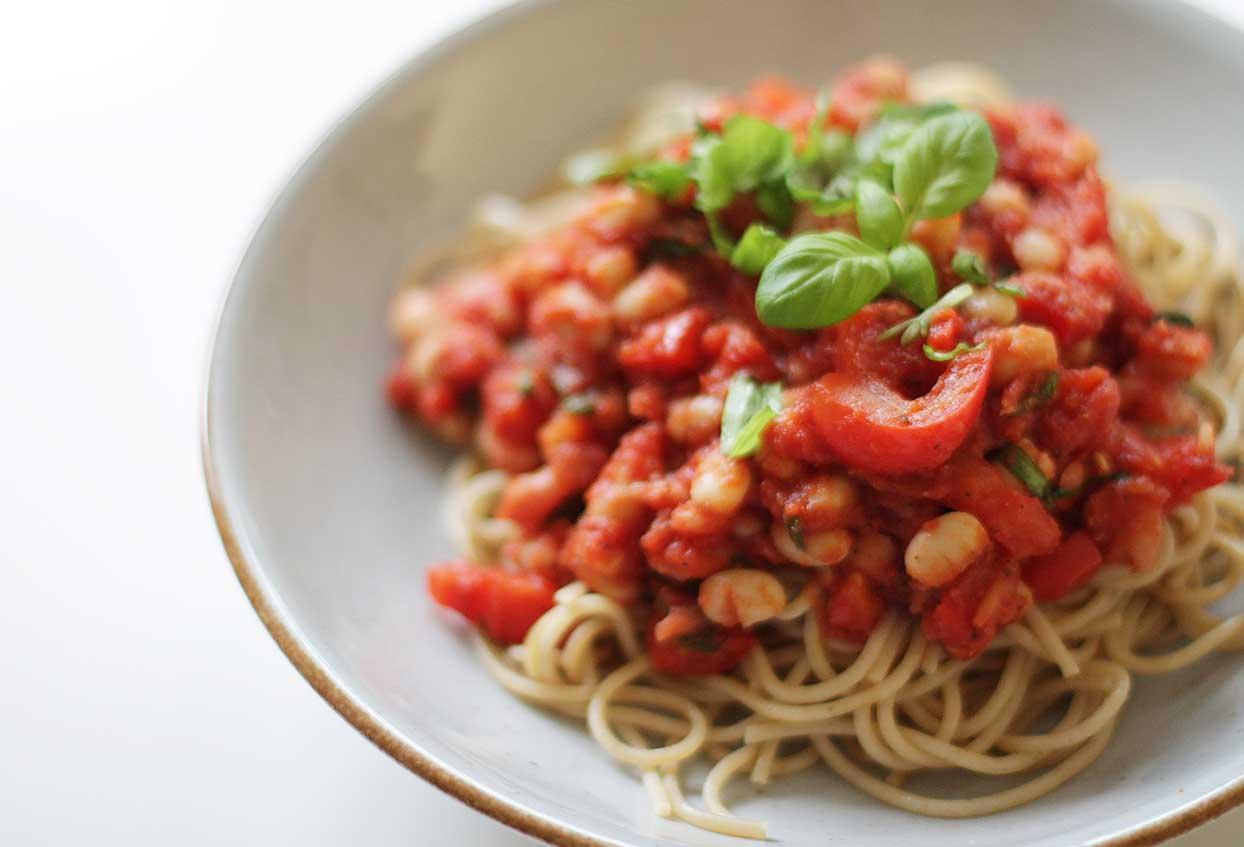 Vollkornspaghetti mit weißen Bohnen und Basilikum - Schritt 6