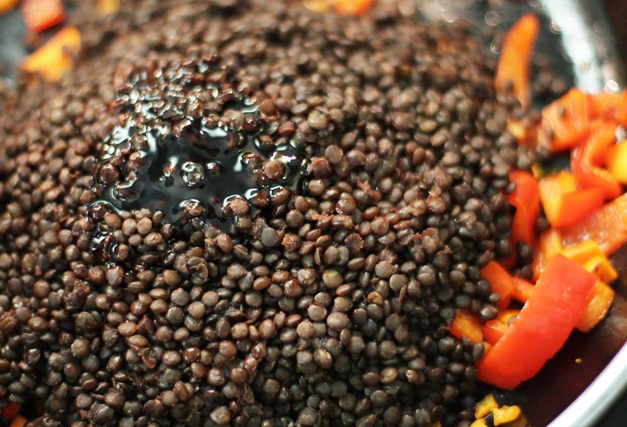Schnelle Balsamico-Linsen mit Gemüse - Schritt 3