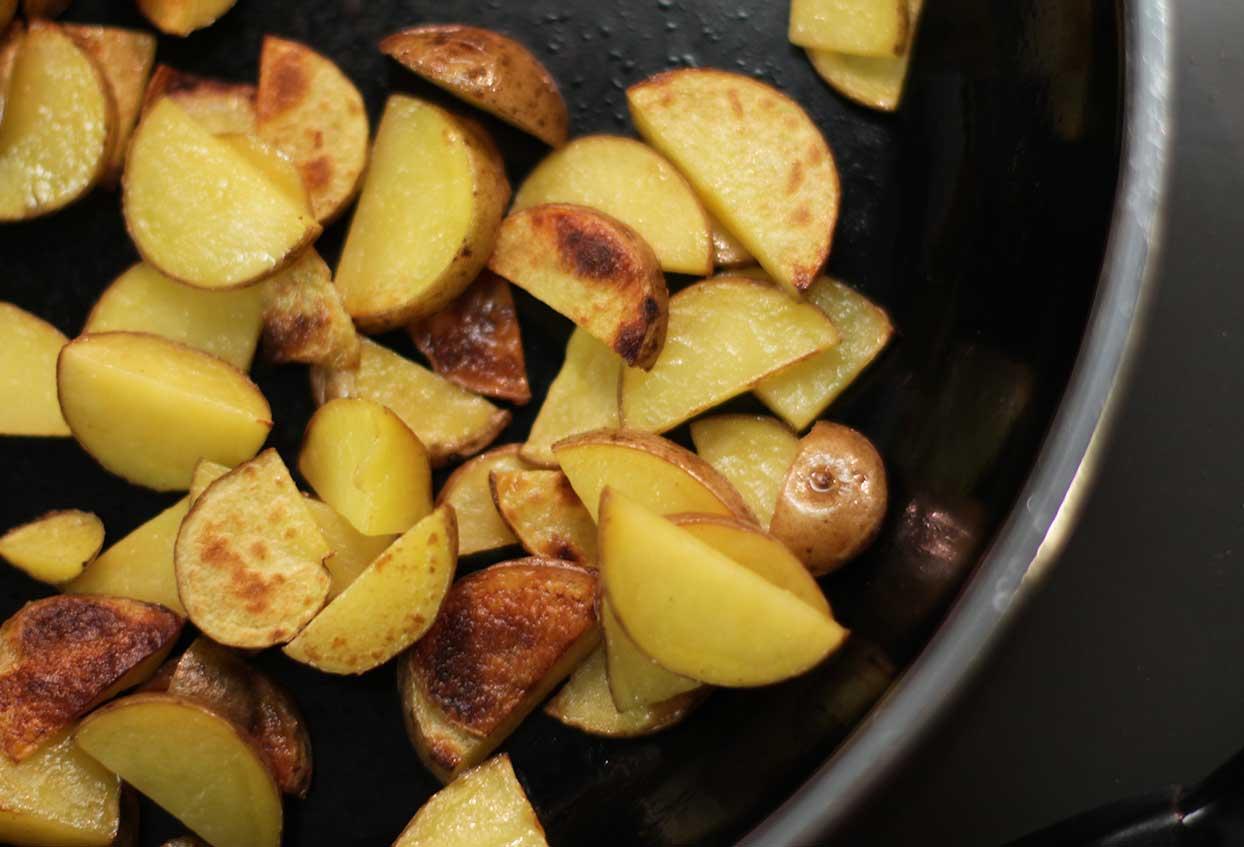 Schollenfilet mit Bratkartoffeln und Orangensalat - Schritt 1