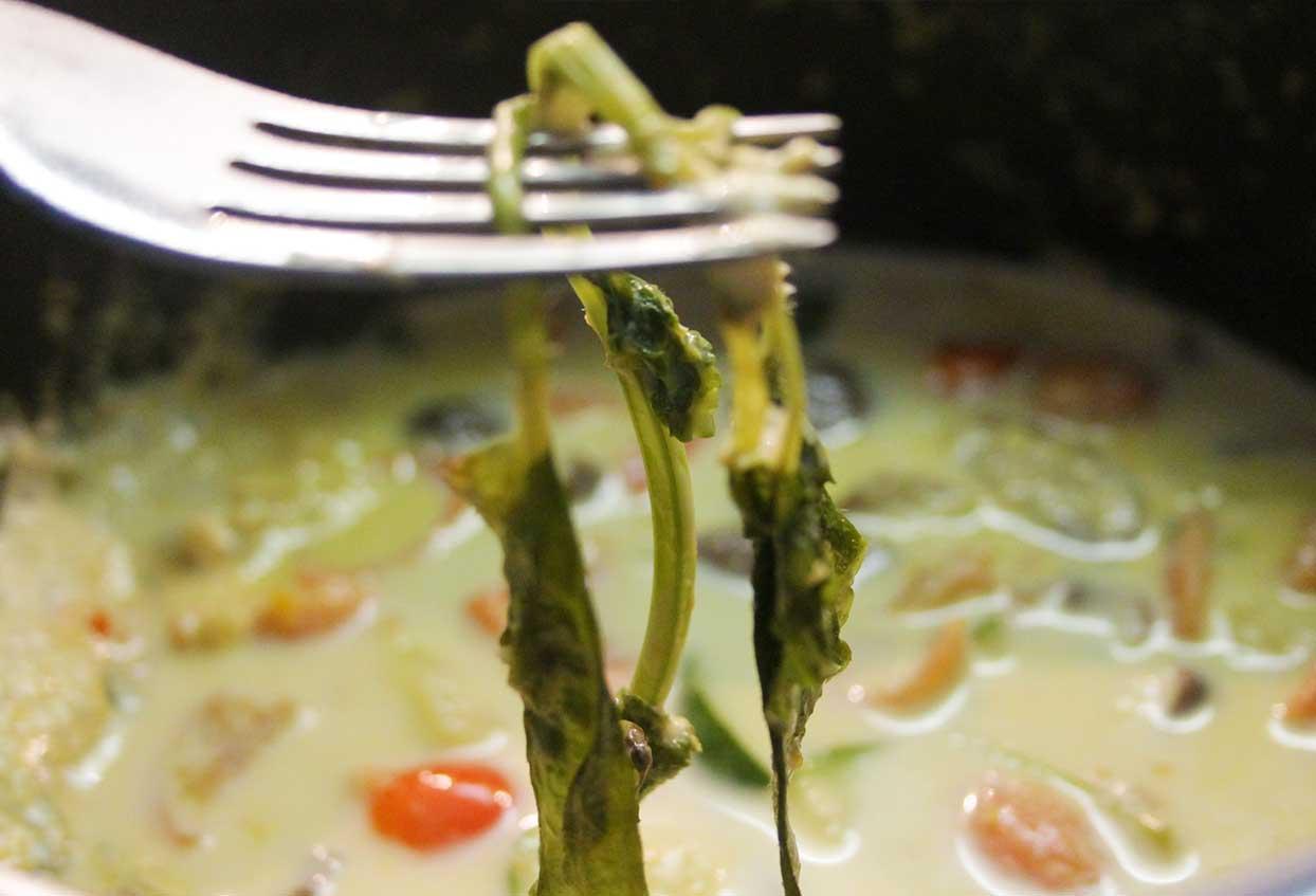 Aromatische Kokosmilch-Thai-Suppe - Schritt 6