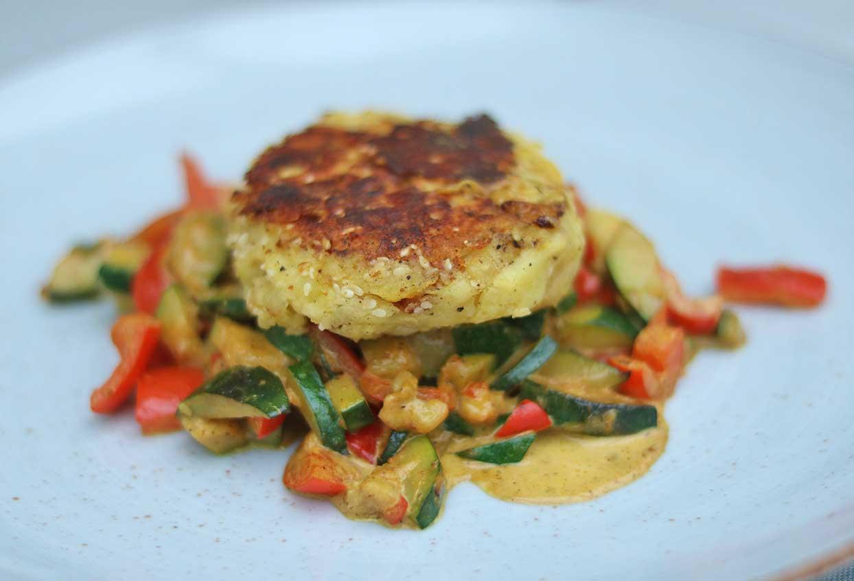 Kartoffelküchlein auf Curry-Sahne-Gemüse - Schritt 7