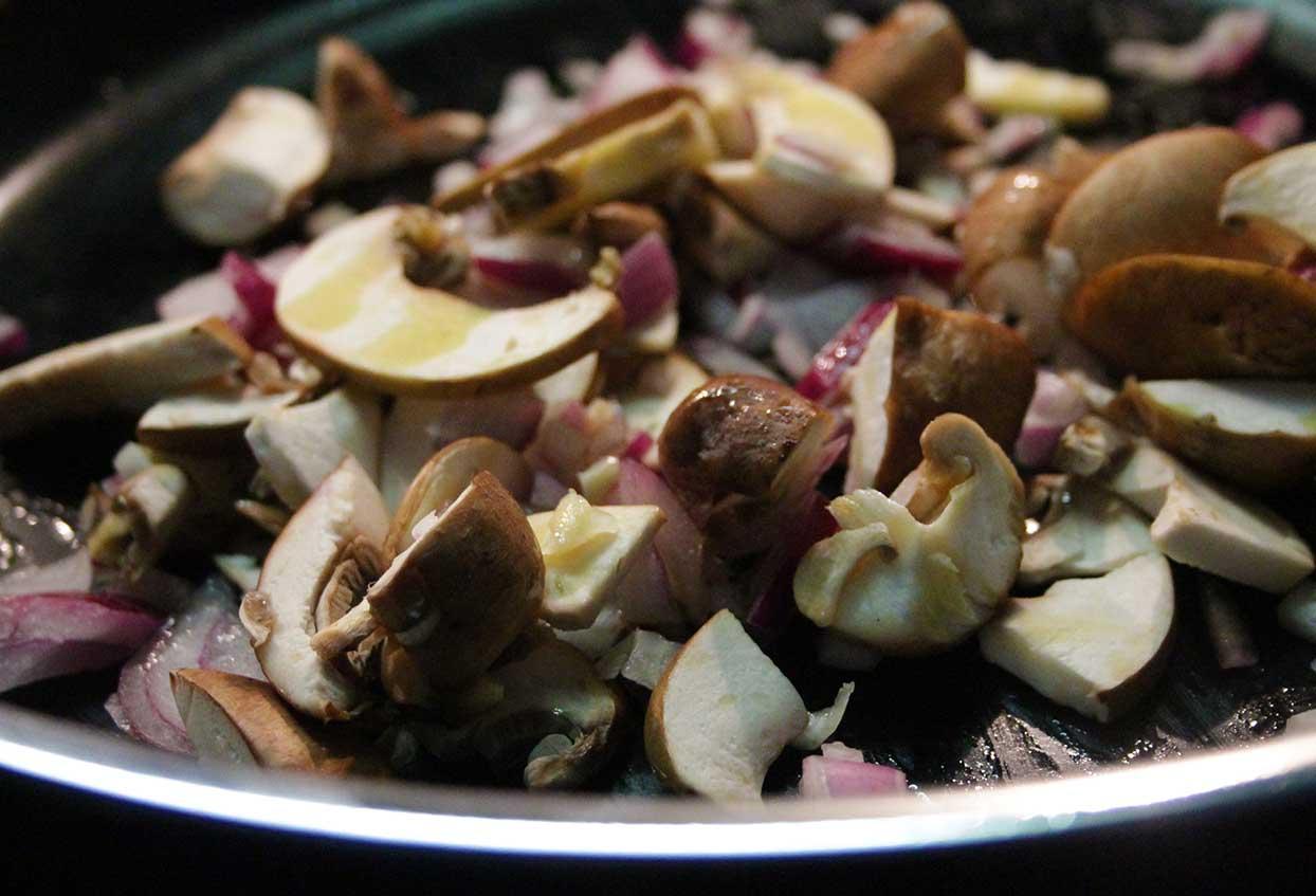 Gurkensalat mit Cashews und optional Hühnchenbrustfilet - Schritt 2