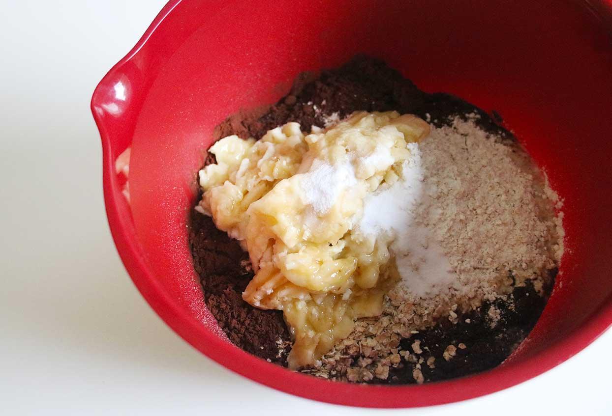Foodoholic-Schoko-Pancakes mit gebratener Banane und Orangenfilets - Schritt 1