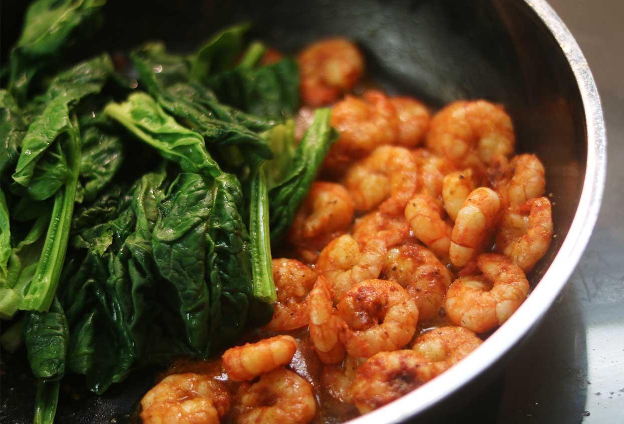 Würzige Shrimps mit geschmortem Gemüse - Schritt 5