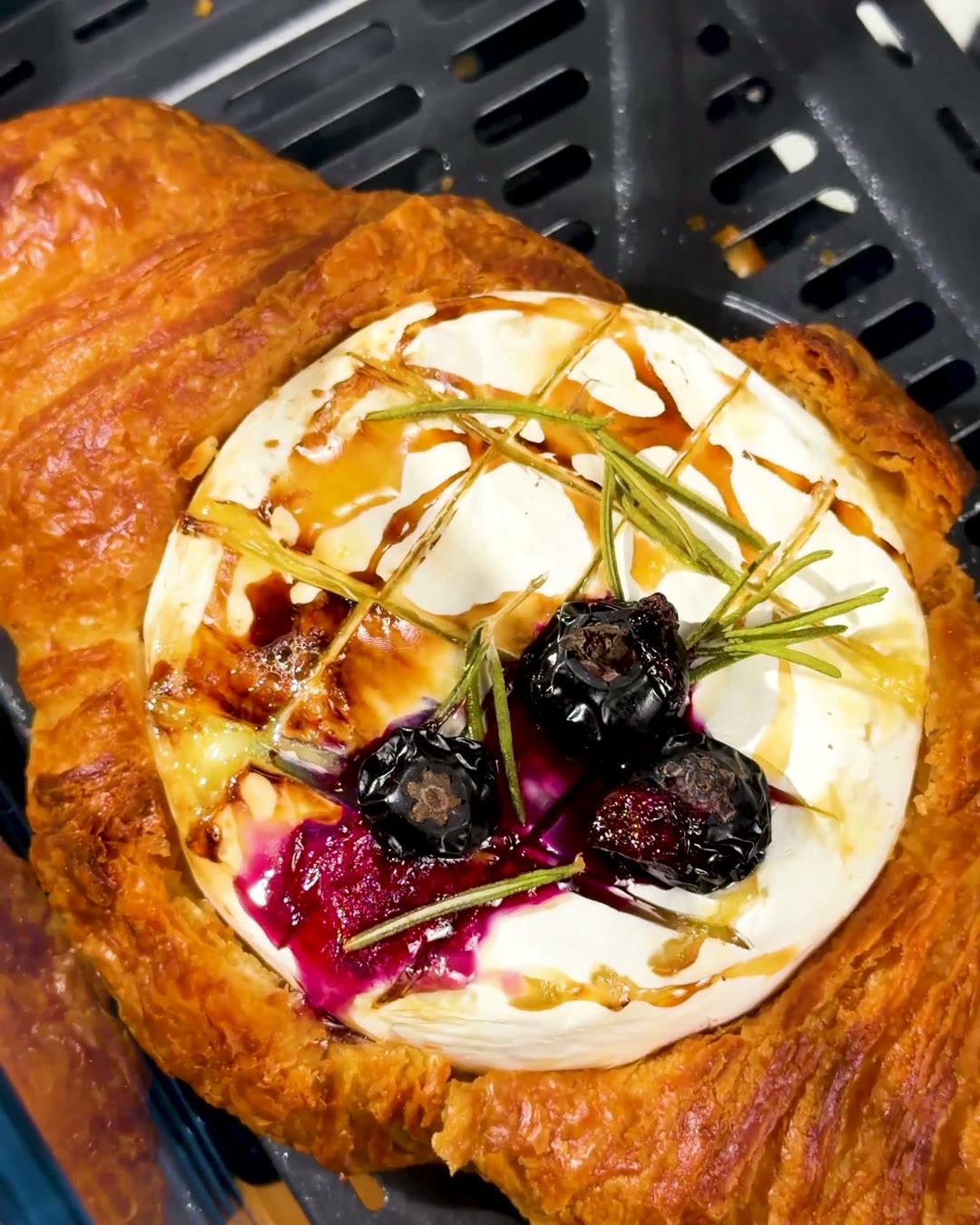 Brie-Croissants aus dem Airfryer