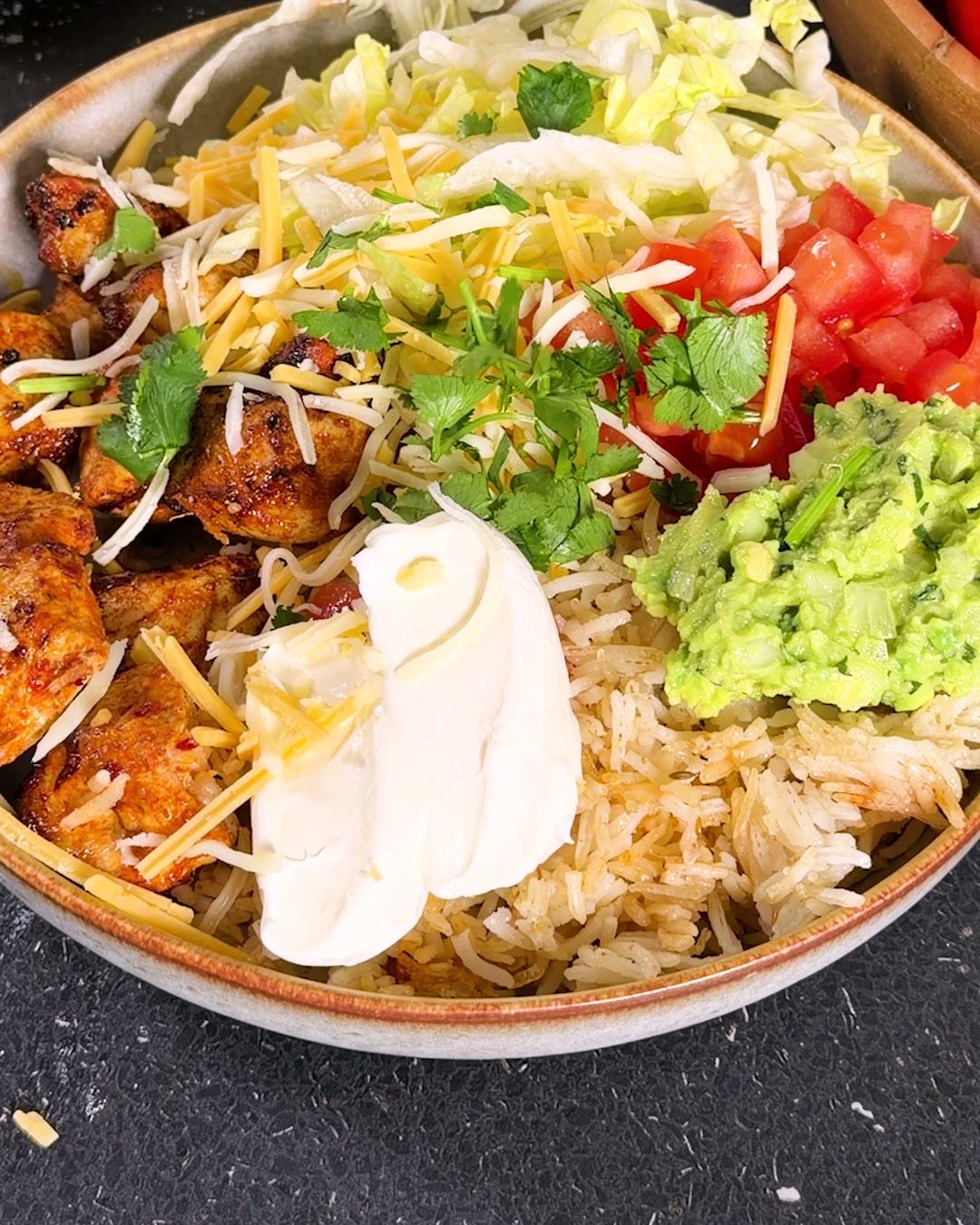 Hähnchen Burrito Bowl aus dem Airfryer
